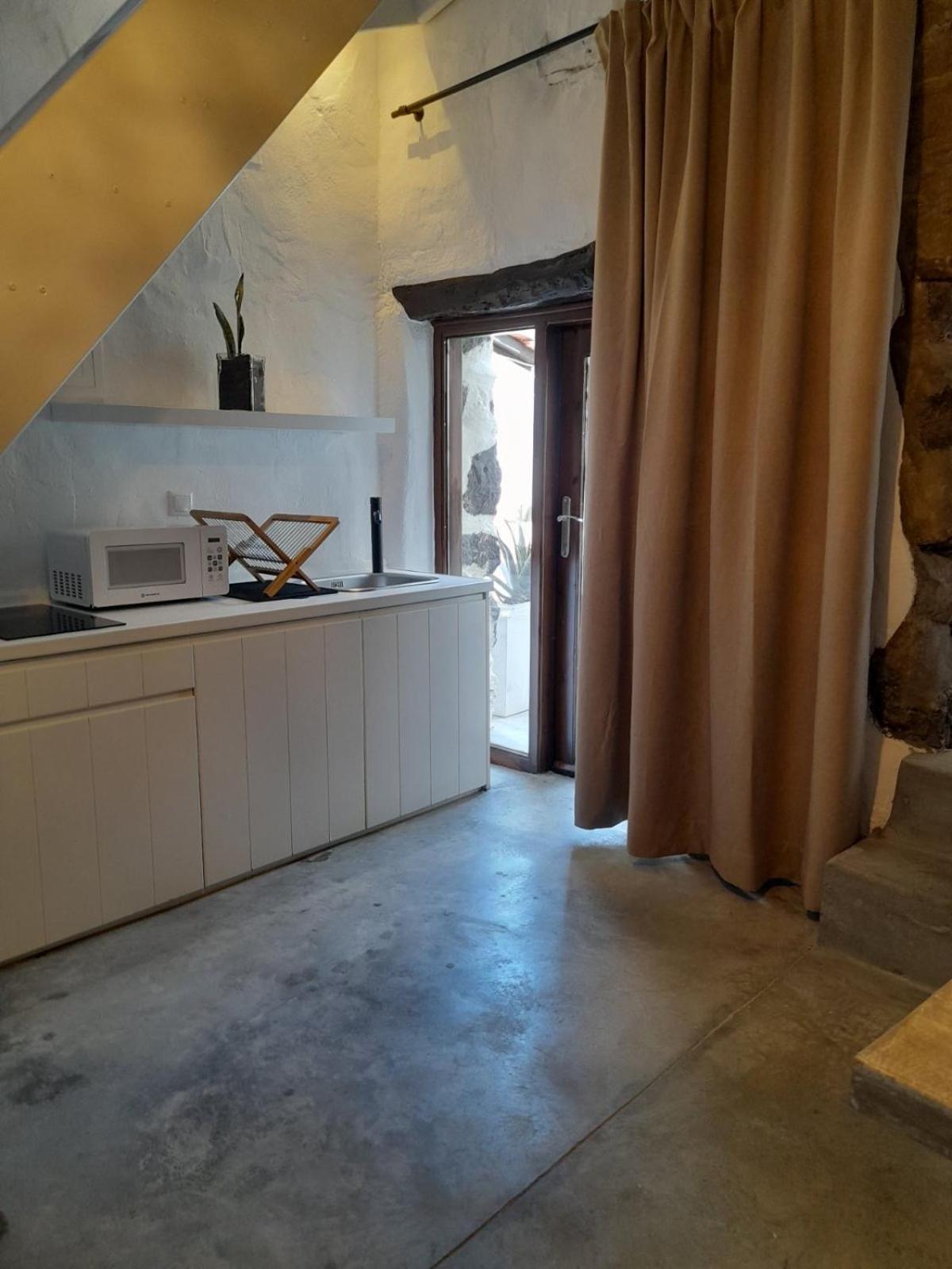 Monastery Estate Guesthouse スーギア エクステリア 写真