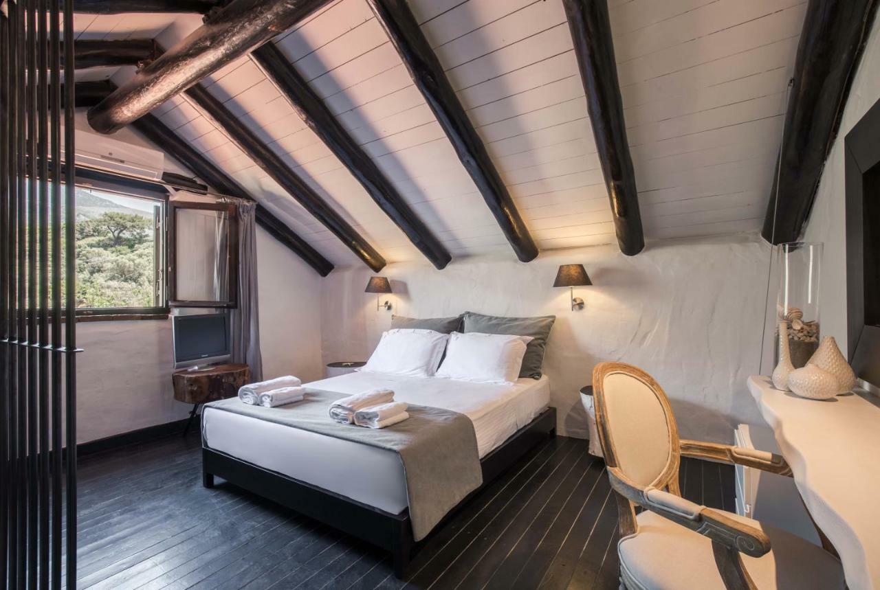 Monastery Estate Guesthouse スーギア エクステリア 写真