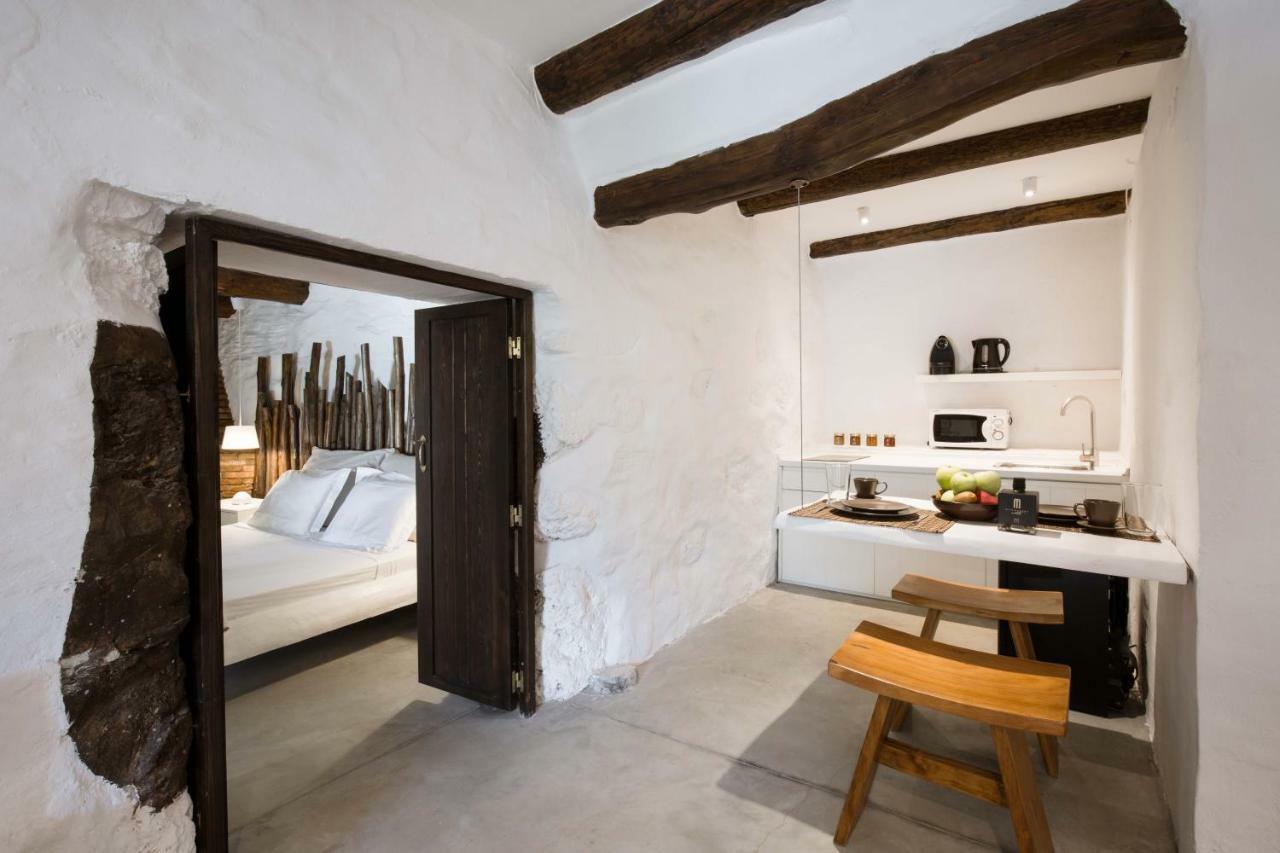 Monastery Estate Guesthouse スーギア エクステリア 写真