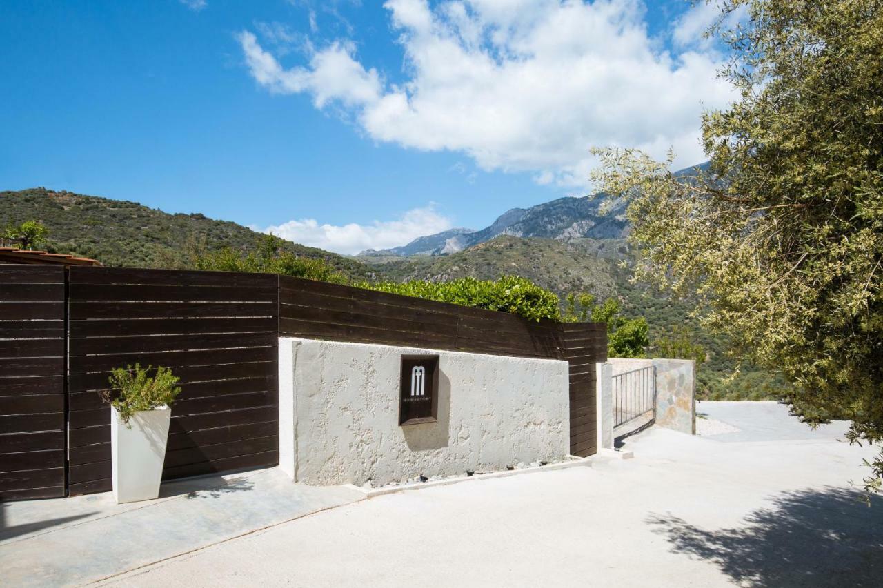 Monastery Estate Guesthouse スーギア エクステリア 写真